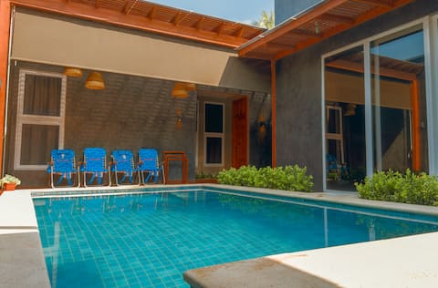 Villa El Salvador - Aequor Villas San Blas