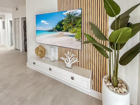 Beach Paradise Villa (Polaris available).