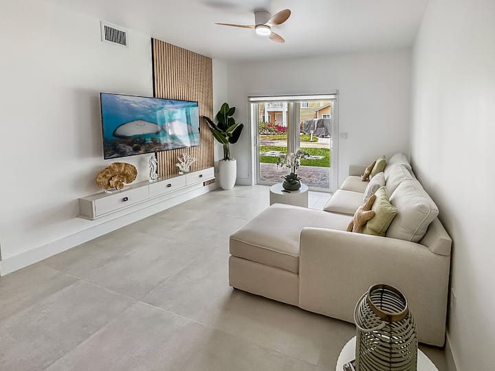 Beach Paradise Villa (Polaris Available). - バハマ