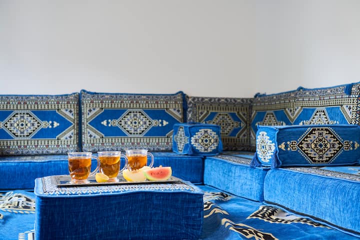 -Oriental Maroken Divan-
Mbrëmjet e çajit si familje :D
a ka diçka më të freskët hahah