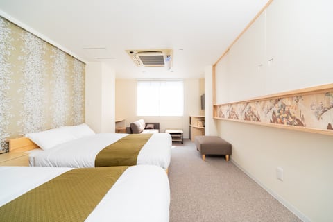 Near Akihabara・Ueno|Cherry blossom&Japanese style