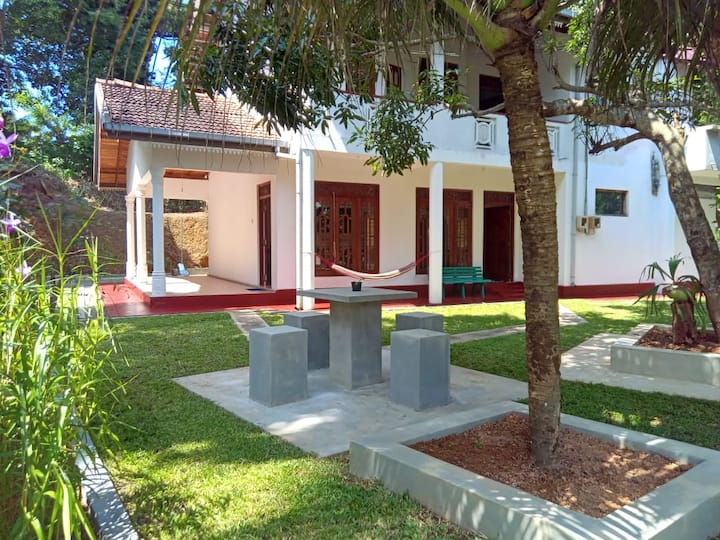 Piyumi Villa Full Furnished Apartment - Sri Lanka
