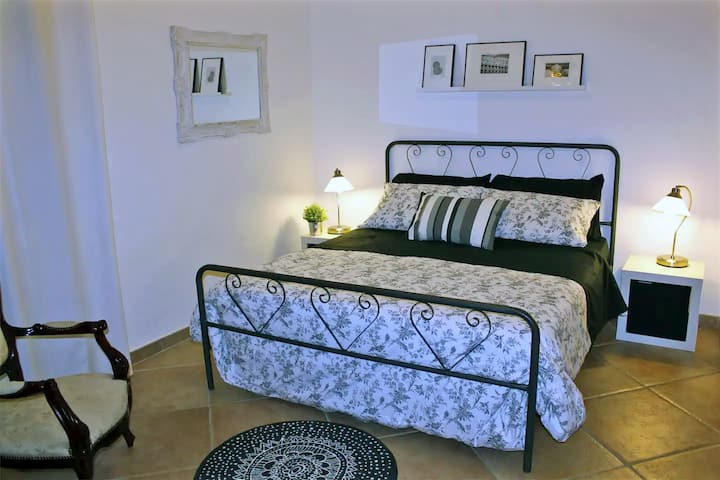 غرفة النوم 1