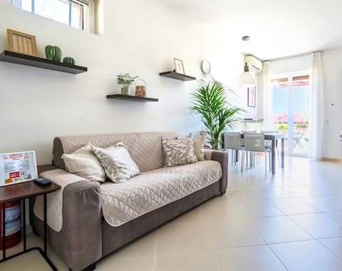 Airbnb con migliori performance: One Bedroom with Terrace | CityLife-Wagner | M1 1” a Milano