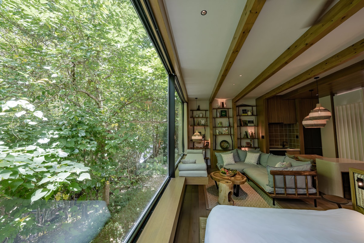 Treeful ; Halcyon Treehouse + Aerohouse 3 - Treehouses for Rent in