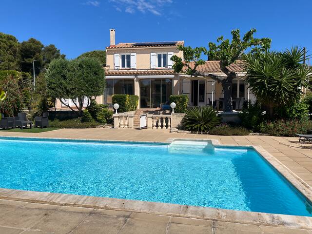 Domie Conciergerie managed Airbnb listing 2