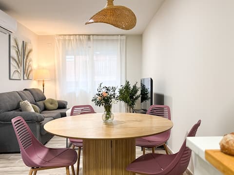 Popular Airbnb listing: ChillaHomes, Apartment with double bed and bed... in Candeleda