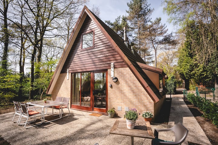 Cozy Forest Cottage Ember With Private Sauna - Maastricht