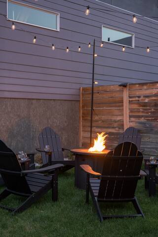 Elevation Haus LoHi | City Views + Hot Tub gallery image 3