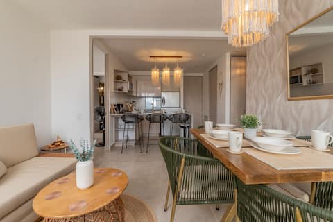 Modern Apt Ctga • Pool • Parking • 2Bed