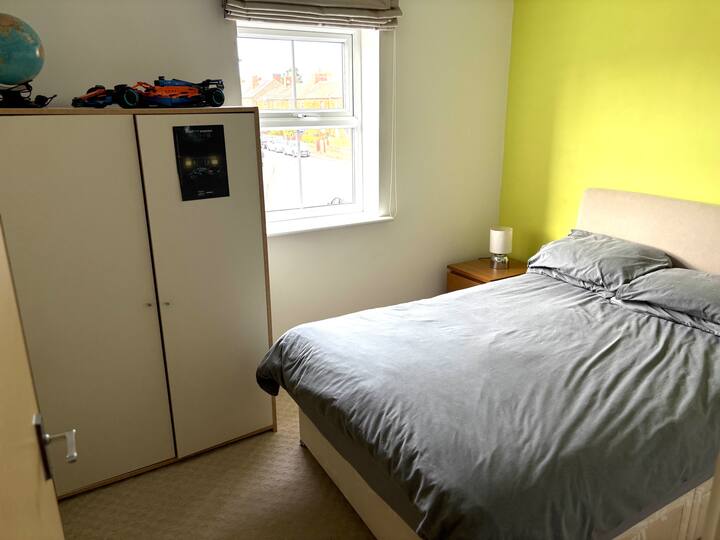 غرفة النوم 1