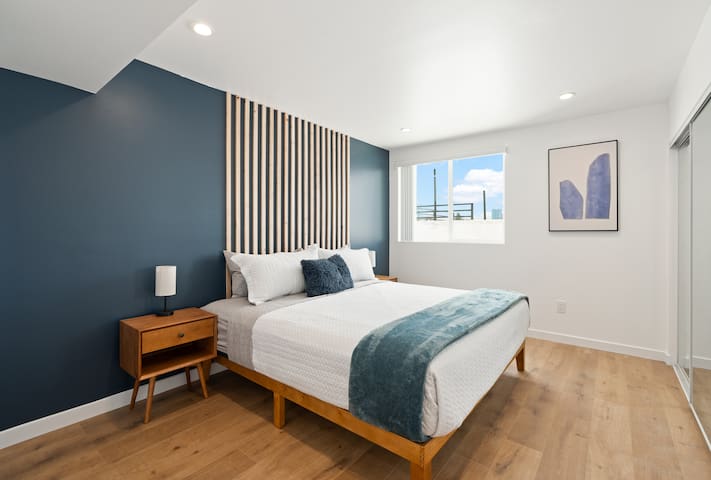 Perfect Large Home in LA!