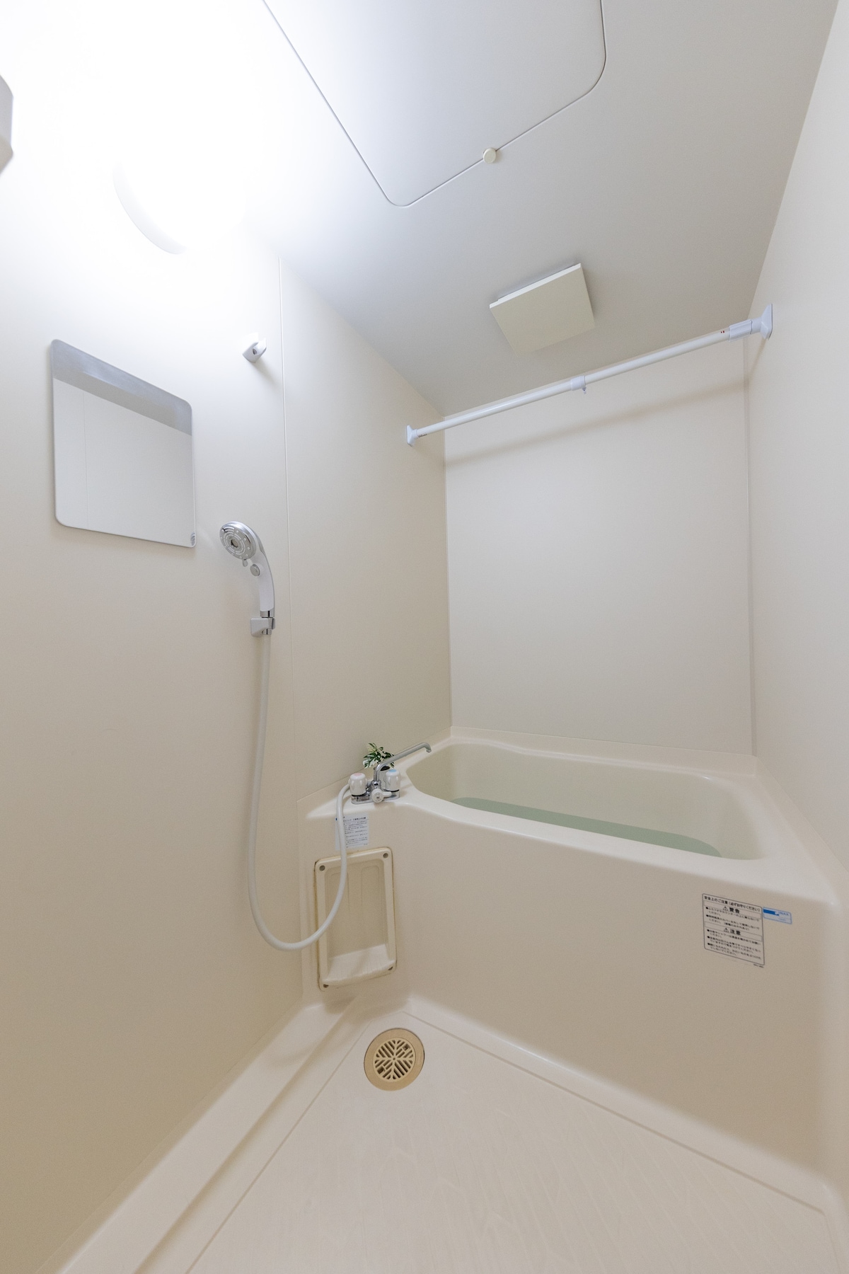 お風呂用の椅子もあります。