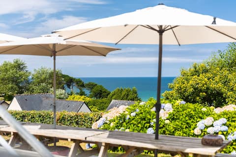 Kerbugalic  Large cottage, Beautiful sea view