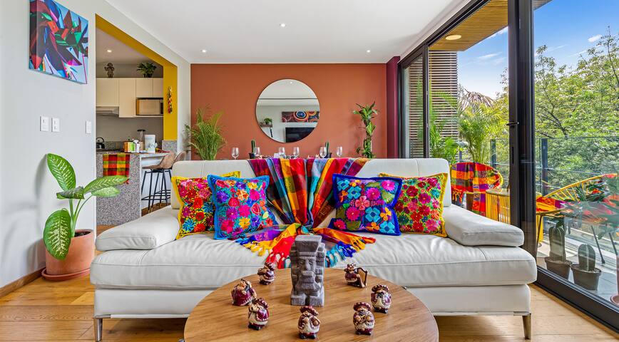 Tree-Lined Condesa Skyline 3 BR Charm with AC gallery image 2