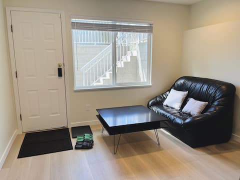 Successful Airbnb property: Guest suite in Vancouver in Victoria Fraserview