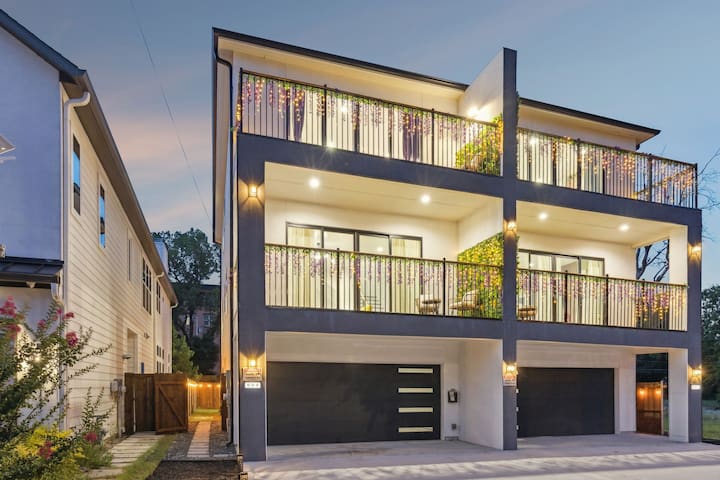 Stylish Modern 4 Bedroom home near Downtown Dallas