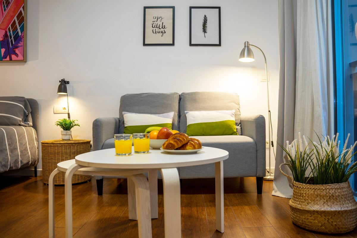 Successful Airbnb property: Cervantes Studio Málaga in La Merced
