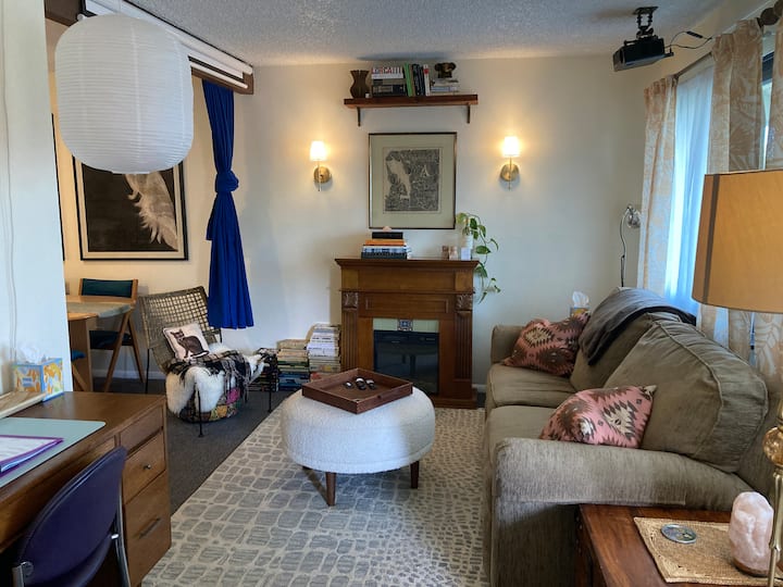 Midtown Retreat - Fort Collins, CO