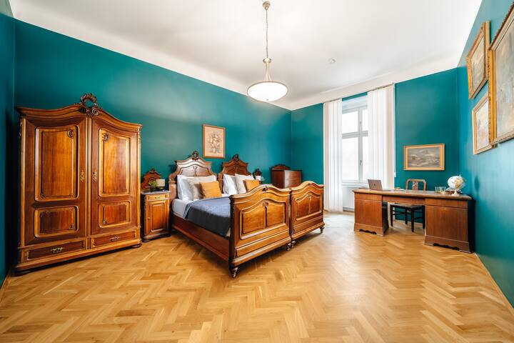 WagnerStays Grand Nest 6BD|Billiard|Sauna gallery image 5