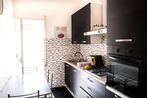 Popular Airbnb listing: Parco della Vittoria – Sea, Style & Relaxation in Terracina
