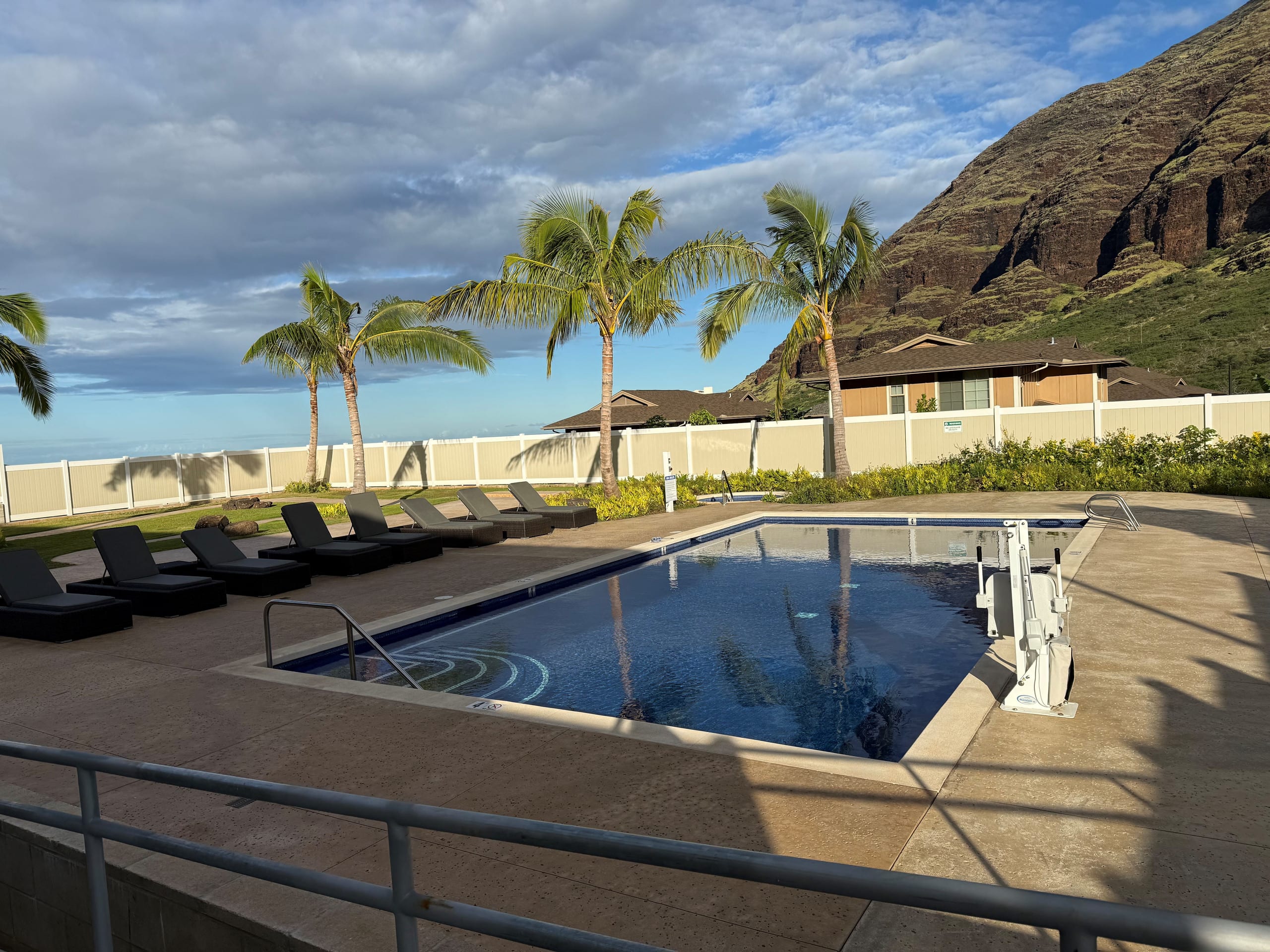 Home in Waianae · ★4.93 · 3 bedrooms · 3 beds · 2 private baths - Image 16