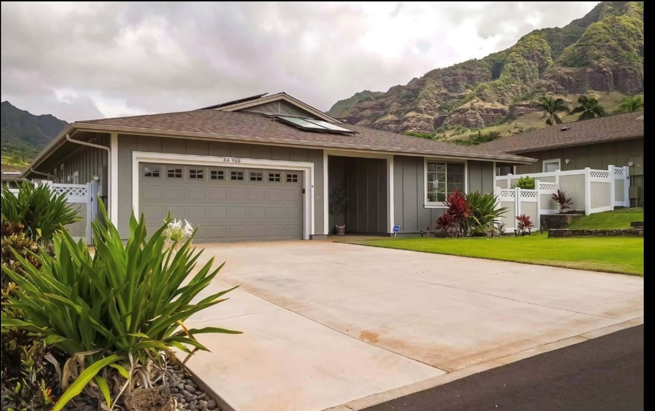 Home in Waianae · ★4.93 · 3 bedrooms · 3 beds · 2 private baths - Image 2