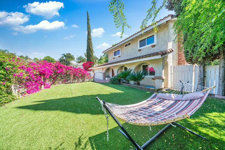 20% OFF Monthly | Pool, Courts & Luxe Comfort