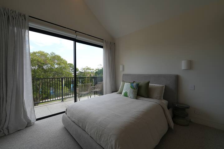 New Modern Family Terrace gallery image 5