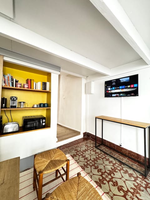 Top Airbnb: The Urban Lodge - Heart of the City in Avignon