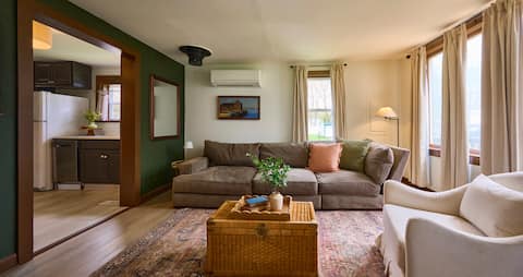 The Lakeside at Sylvan | Steps to Lake |
