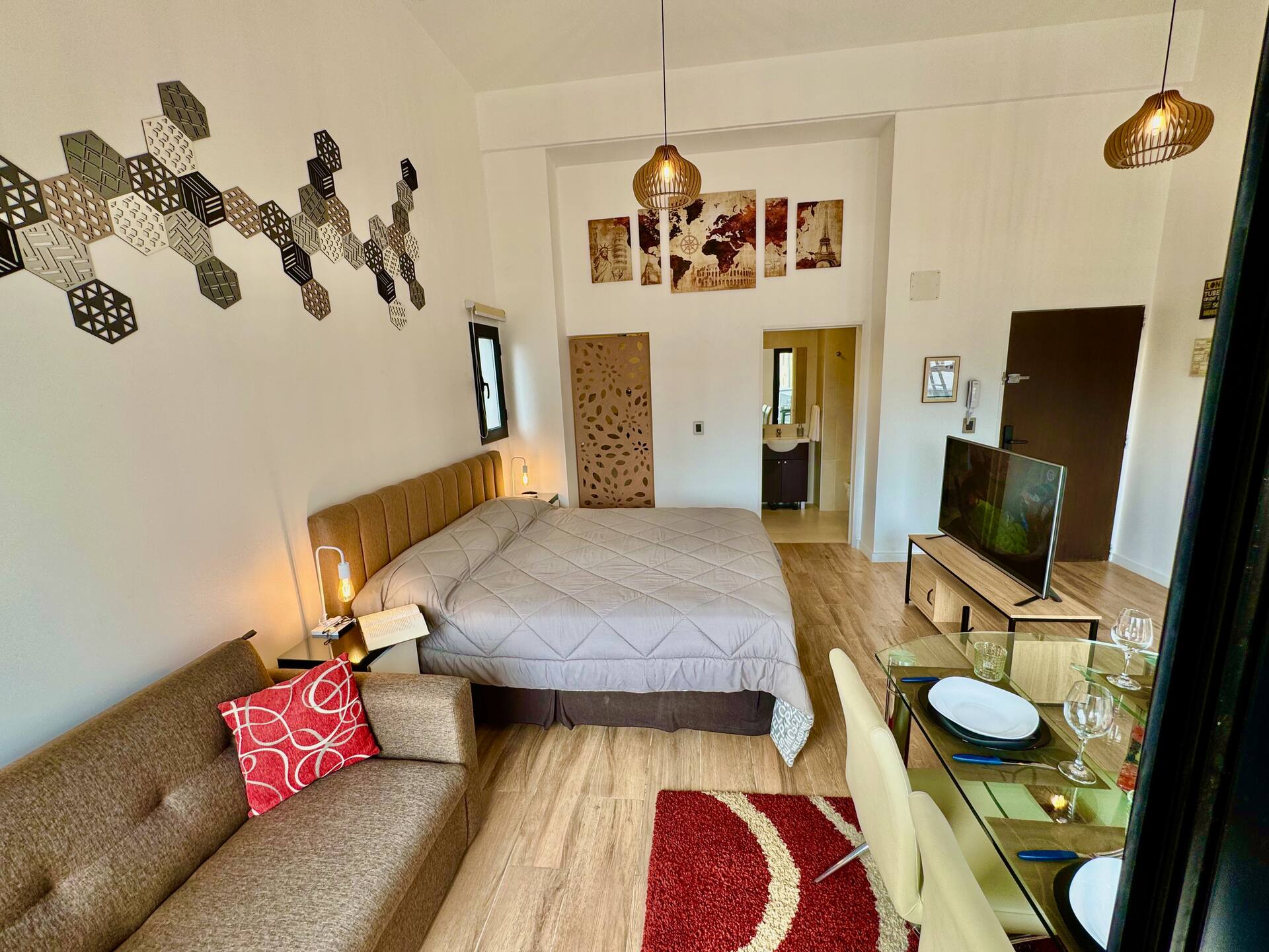 Studio penthouse apartment in Retiro