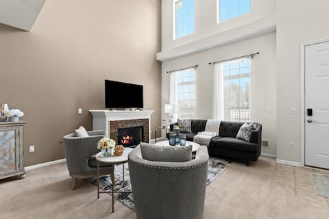 *NEW* Auburn Hills DT Condo