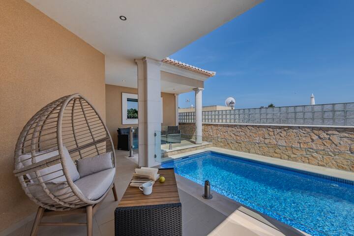 The Coast Exclusive Rentals managed Airbnb listing 1