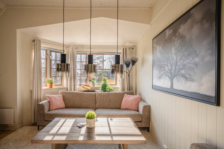 Sjarmerende tomannsbolig – 4 soverom gallery image 2