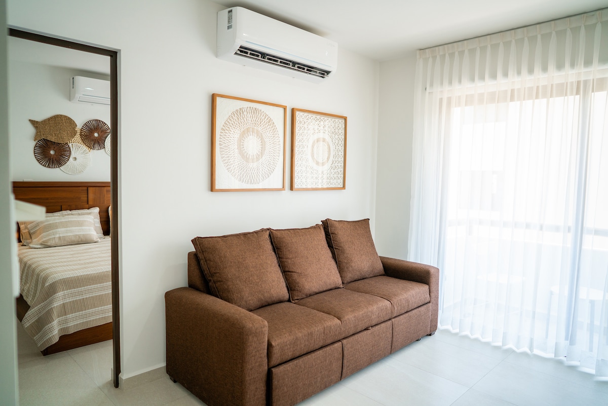Anuncio de Airbnb popular: Beach + Pool + Mazatlán - Walk to the Ocean - 2BR en Mazatlán