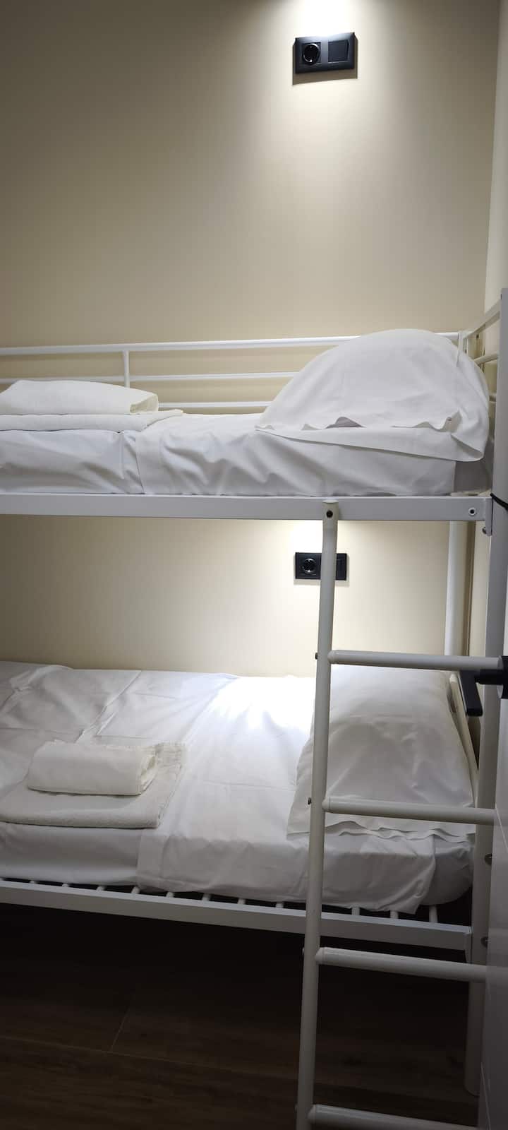 Lexo litrin e lehtë dhe spinën e vetme