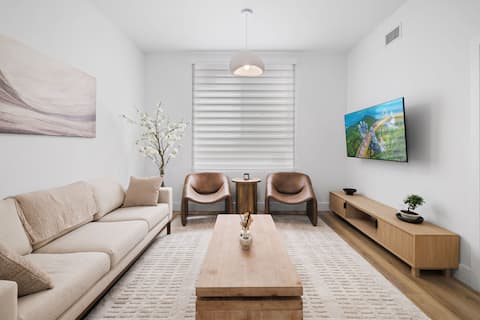 Top performing Airbnb: Japanese-Inspired 2BR | Outside Downtown in Orange Bowl