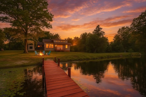 Nature Escape | Pond Dock Fire Pit Trails