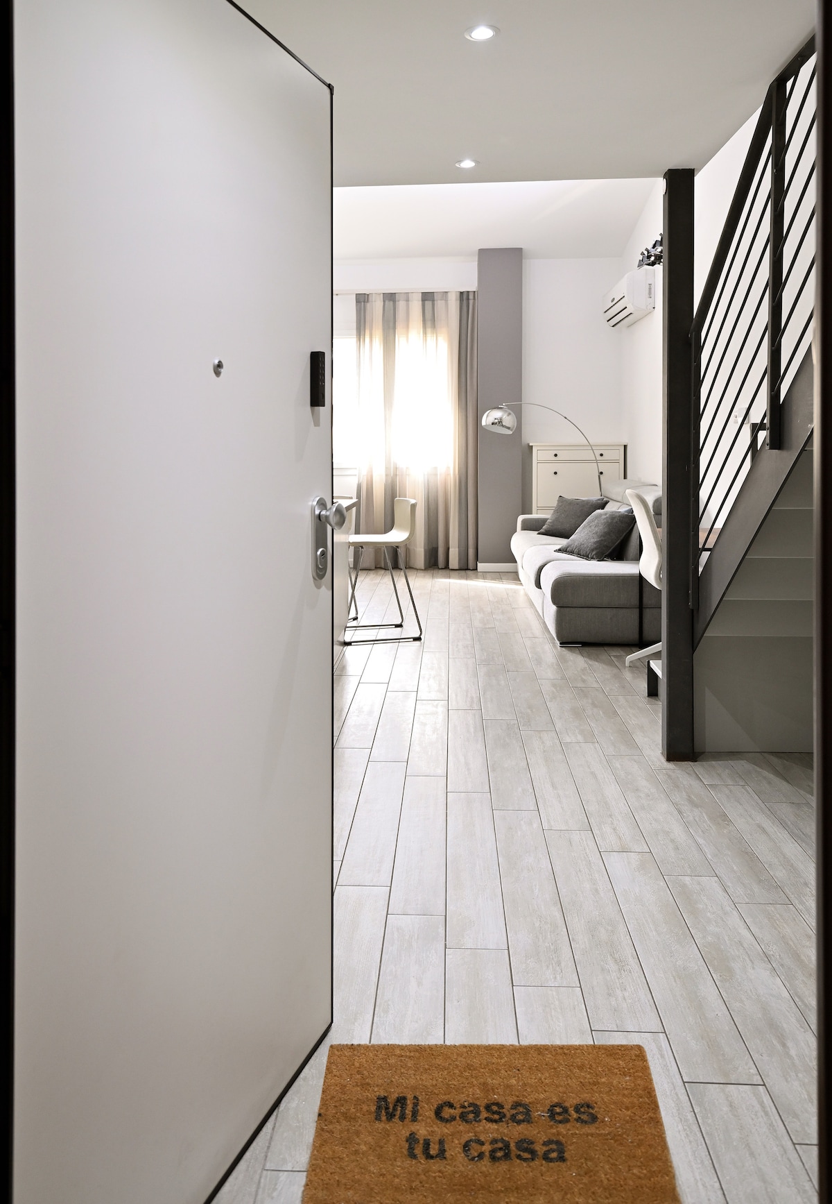 Successful Airbnb property: Boutique Apartment • Chic, Central & Quiet in Firenze