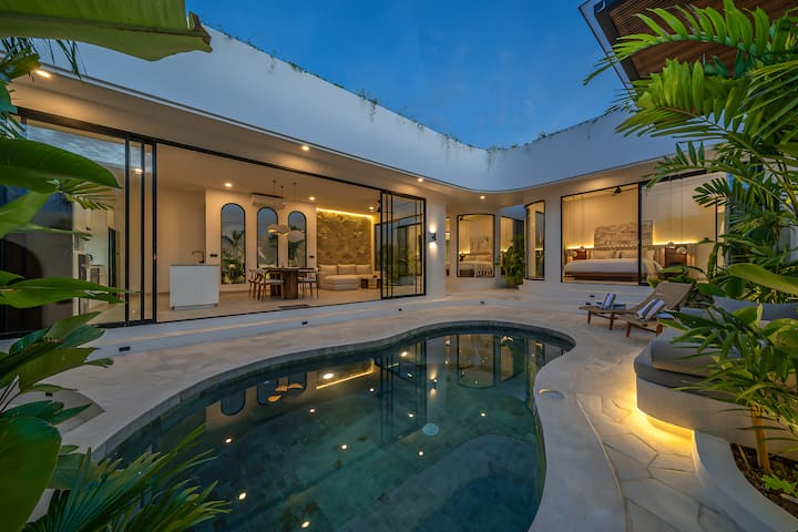 Elegant 2br Villapool Retreat In Heart Of Bingin - Jimbaran