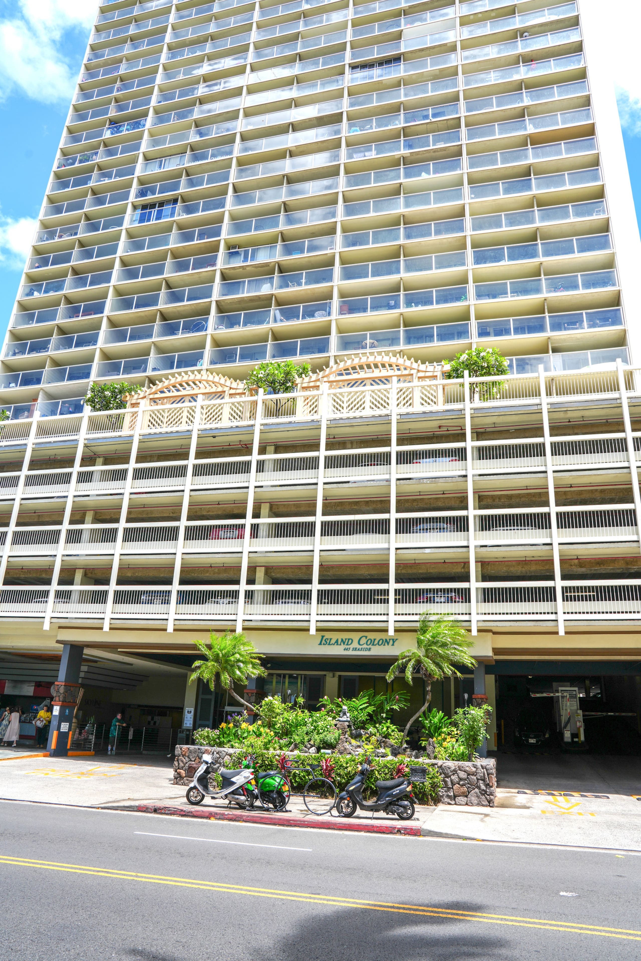 Condo in Honolulu · ★5.0 · Studio · 1 bed · 1 private bath - Image 24