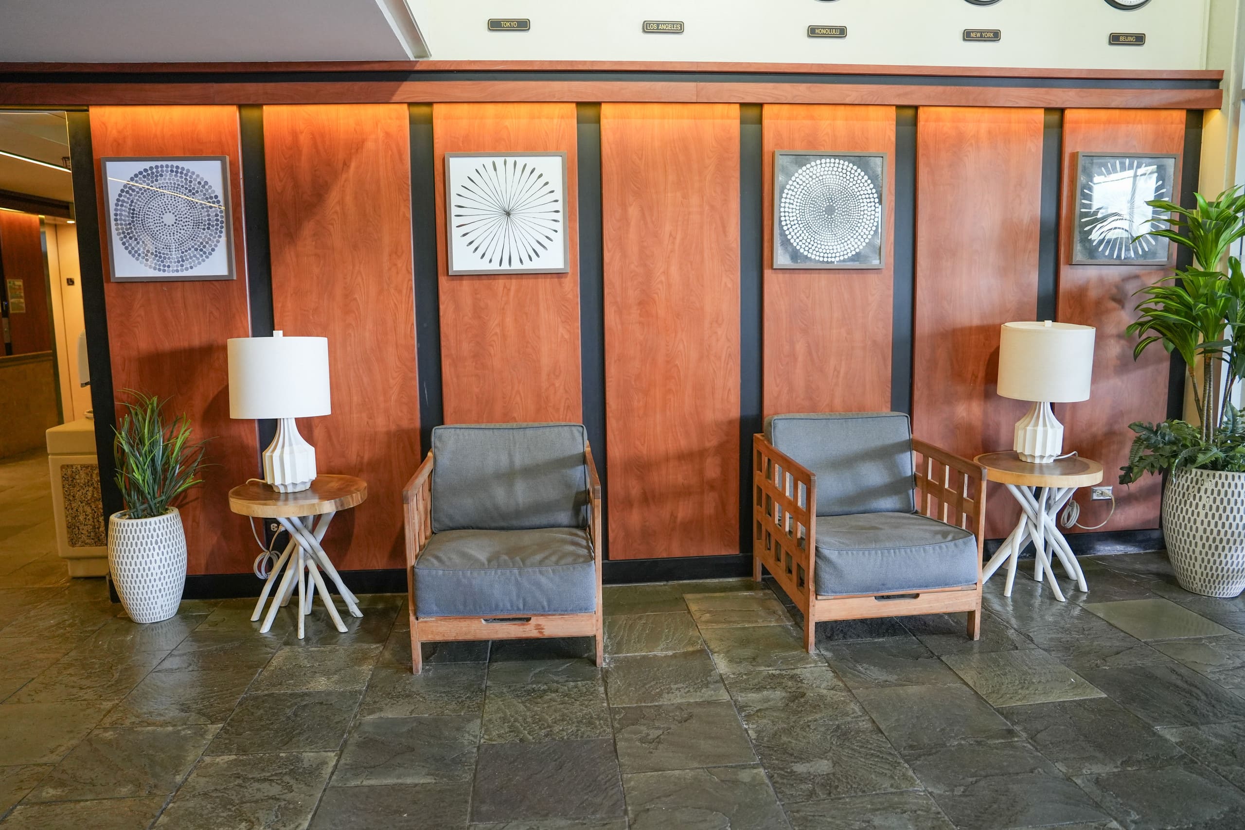 Condo in Honolulu · ★5.0 · Studio · 1 bed · 1 private bath - Image 27