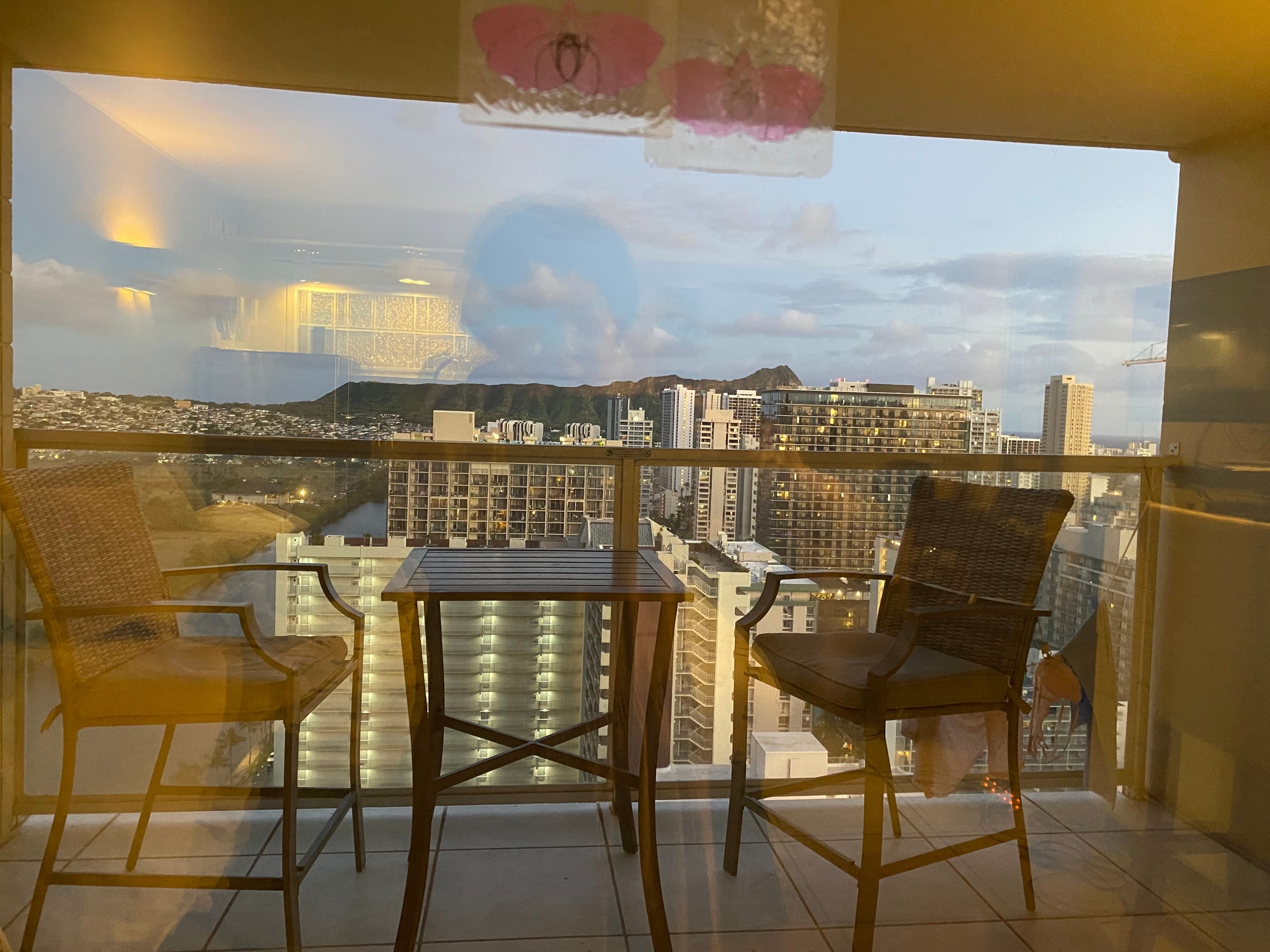 Condo in Honolulu · ★5.0 · Studio · 1 bed · 1 private bath - Image 17