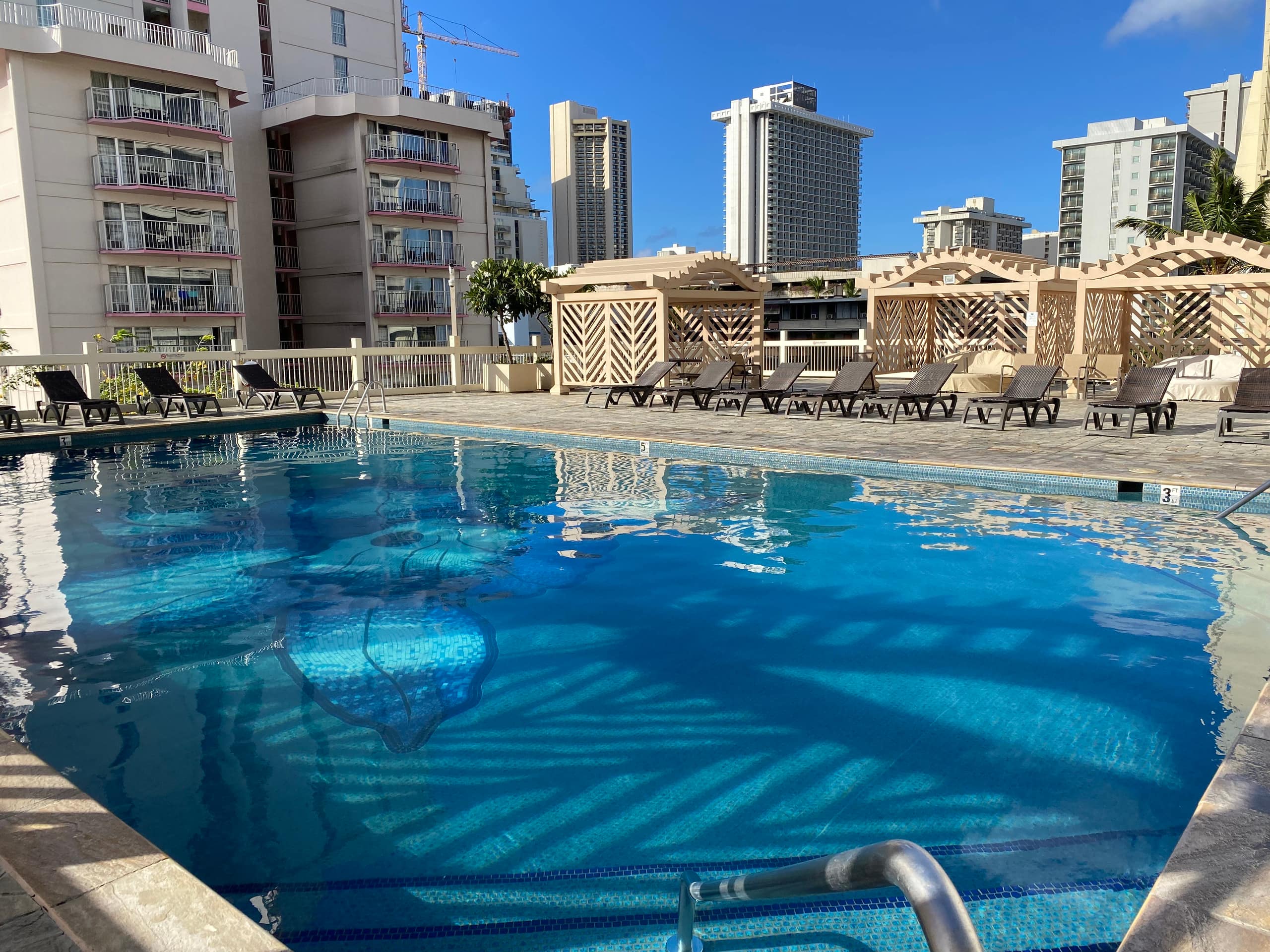 Condo in Honolulu · ★5.0 · Studio · 1 bed · 1 private bath - Image 36