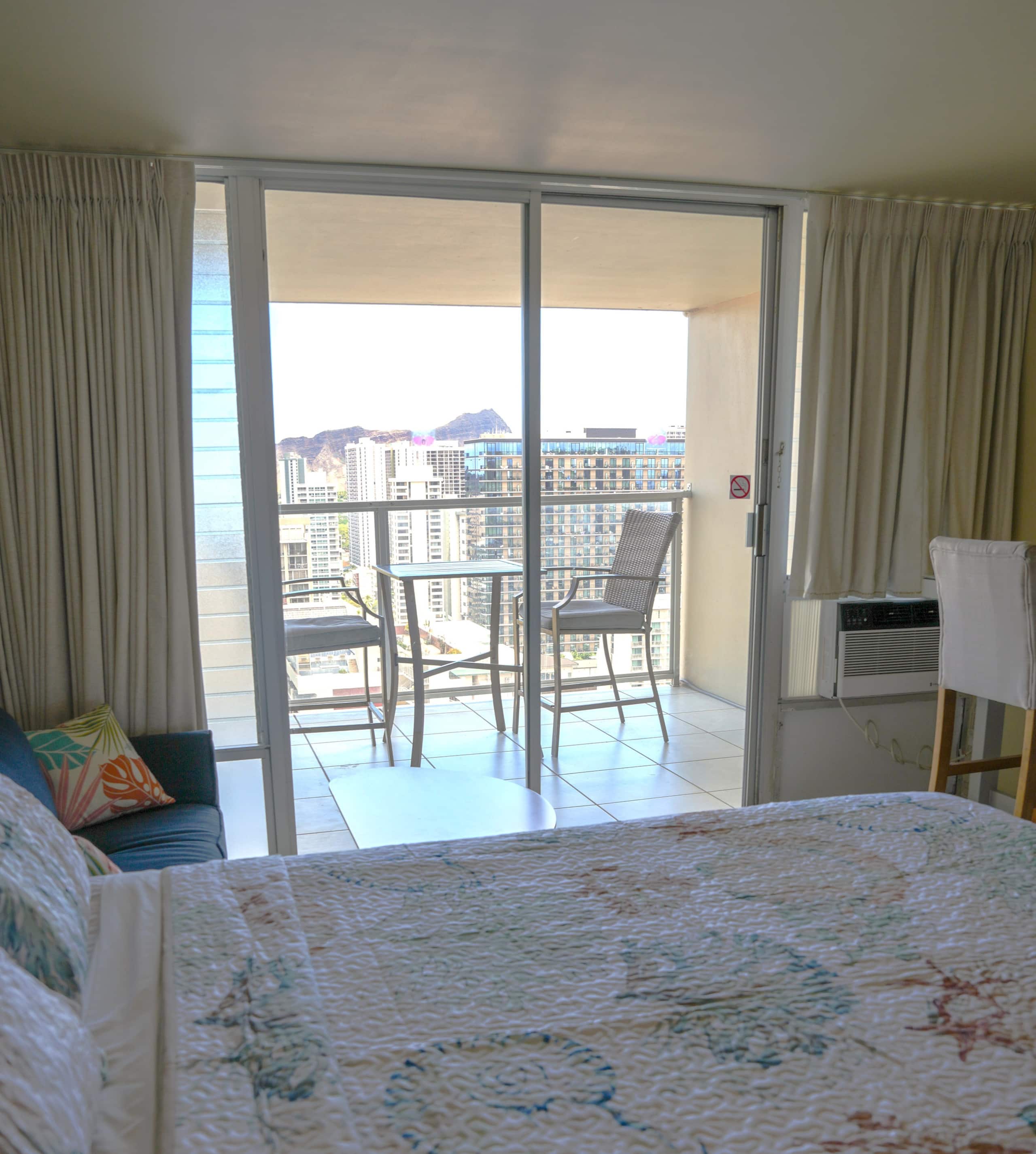Condo in Honolulu · ★5.0 · Studio · 1 bed · 1 private bath - Image 45
