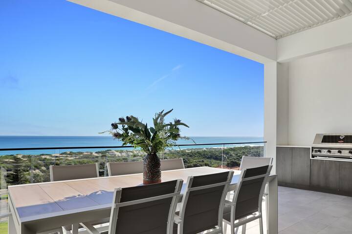 Ocean View Luxe Retreat-3 Storey-Infinity Pool gallery image 2