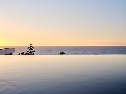 Ocean View Luxe Retreat-3 Storey-Infinity Pool