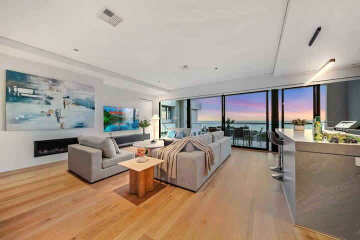 Ocean View Luxe Retreat-3 Storey-Infinity Pool gallery image 3