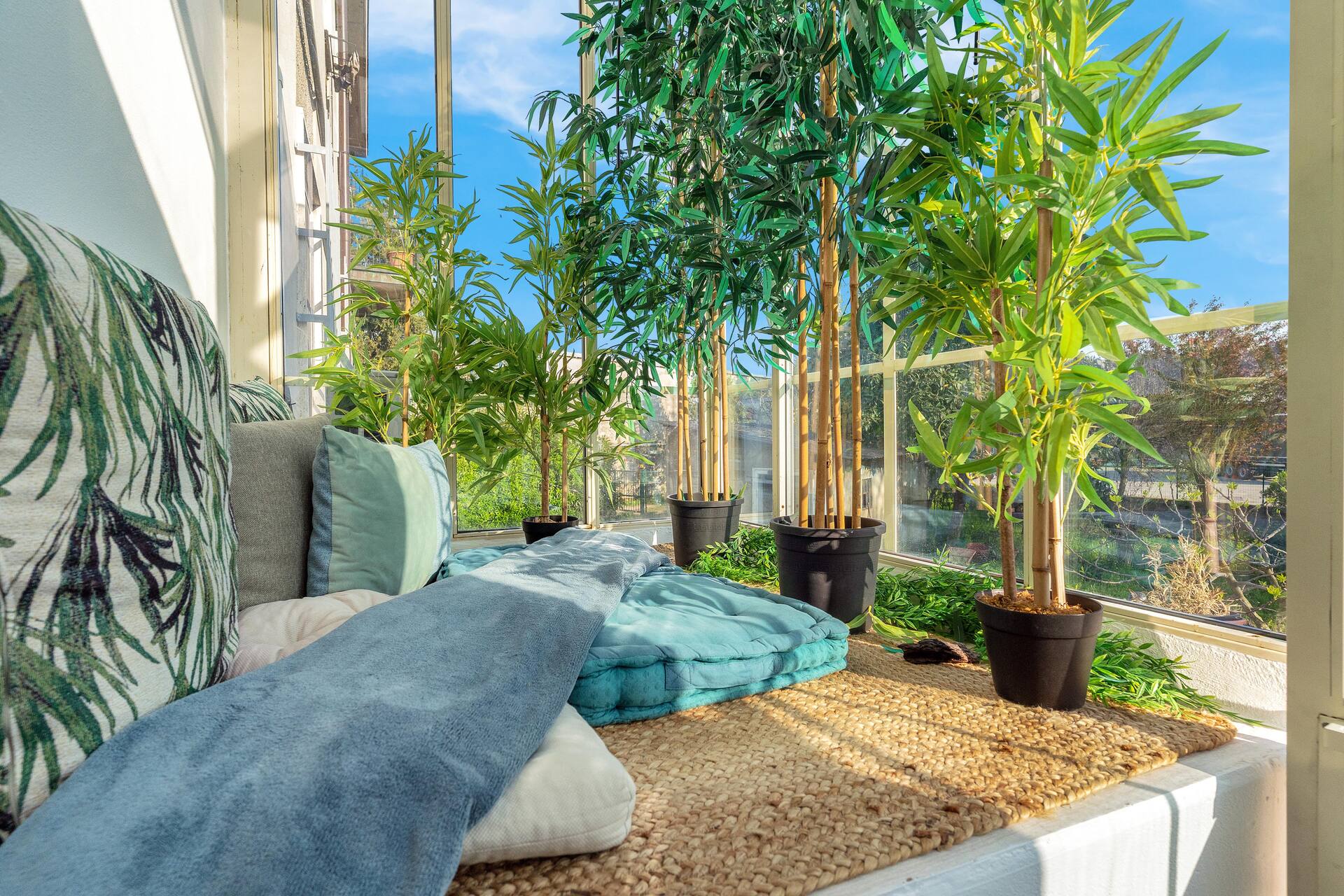 20 minutes from Milan – The Maze Home